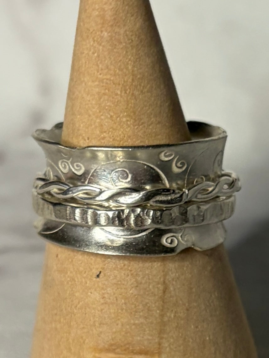 Handmade sterling silver fidget anti anxiety spinner ring. Size K