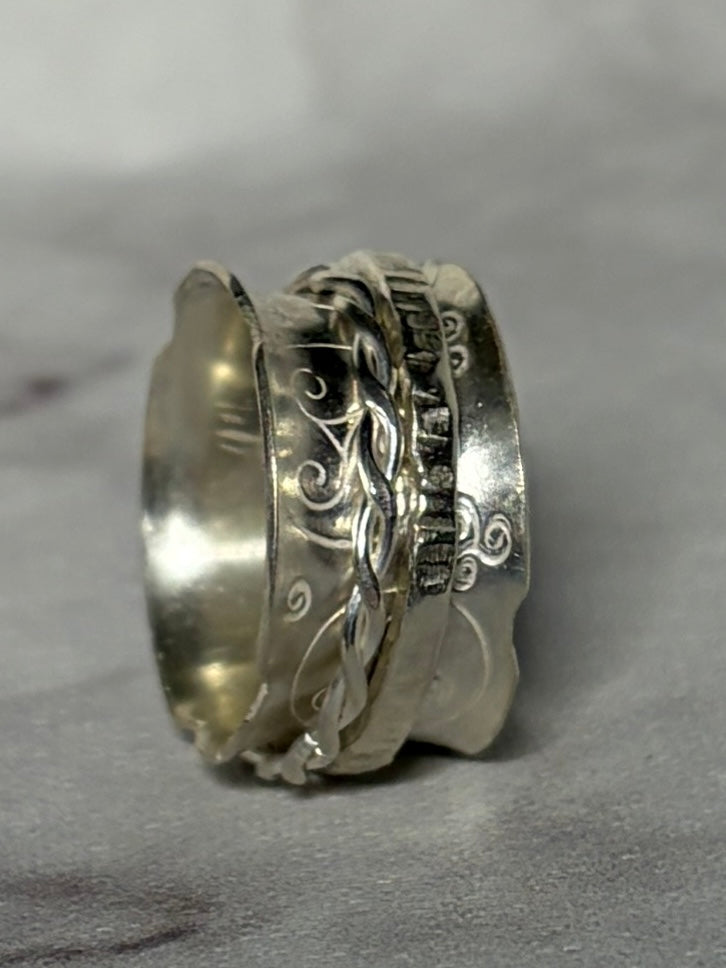 Handmade sterling silver fidget anti anxiety spinner ring. Size K