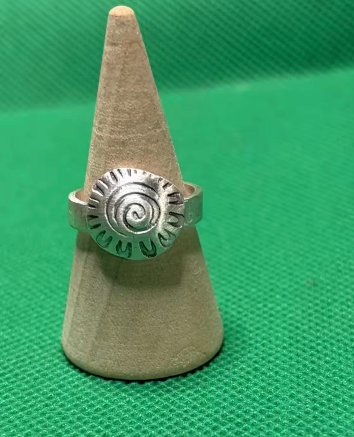 Hand made sterling silver irish Celtic swirl ring. Size M