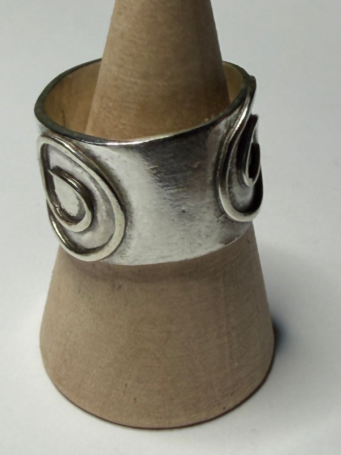 Handmade sterling silver Celtic swirl ring. Thick band. Size N