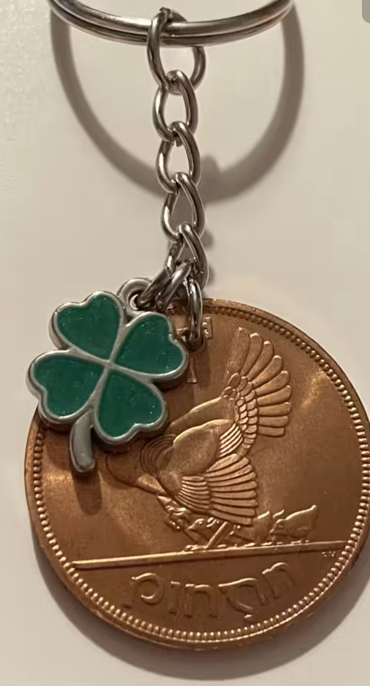 Lucky Irish Penny Pingin Pre Decimal Uncirculated 1968 coin with charm keyring