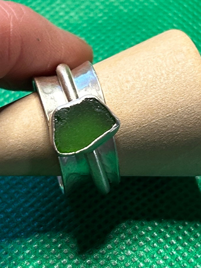 Hand made silver spinner anti anxiety fidget ring. With sea glass Size N