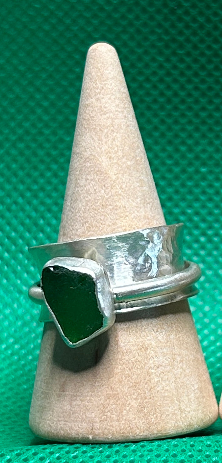 Hand made silver spinner anti anxiety fidget ring. With sea glass Size N